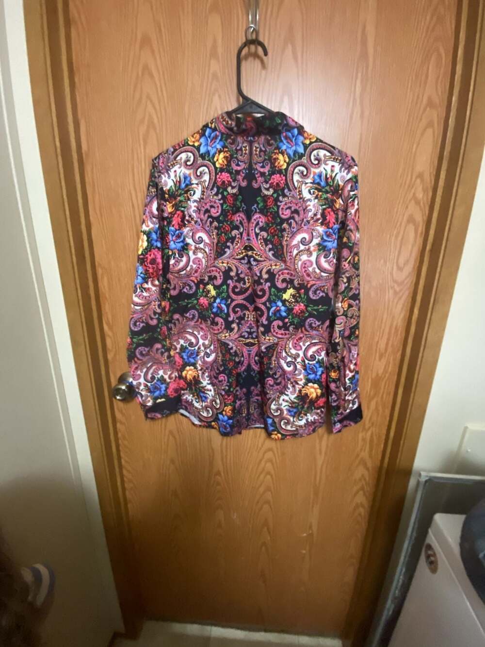 Black Paisley Baroque Floral Long Sleeve Button-Down Shirt size Small - Picture 2 of 3